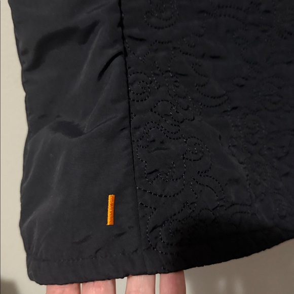 Lucy Black Stitched Nylon Vest Womens Medium Pockets Warm Winter Full Zip - Picture 7 of 9